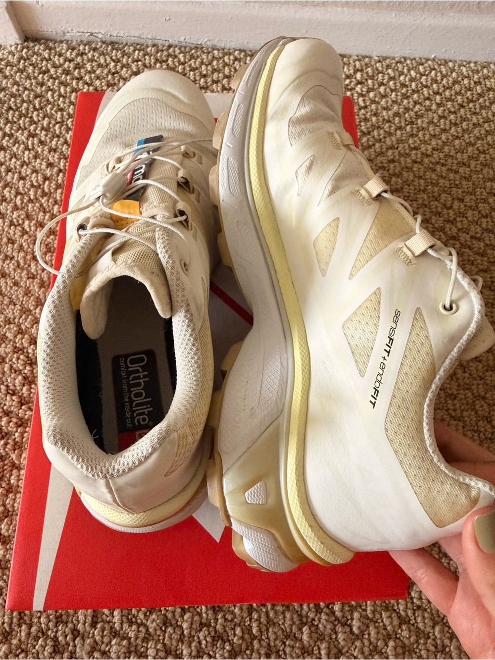 Salomon XT6 Womens Sneakers in Cream/Vanilla with Rainbow Tag - Picture 5 of 7